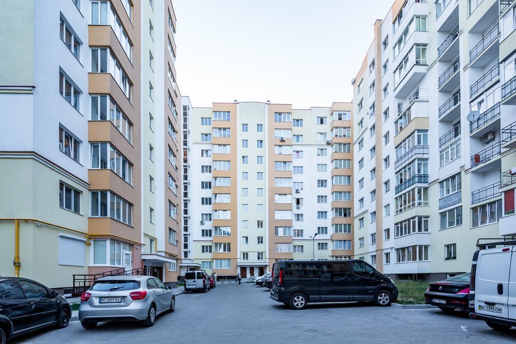Apartments On The Square Of Prince Svyatoslav Лвив Екстериор снимка